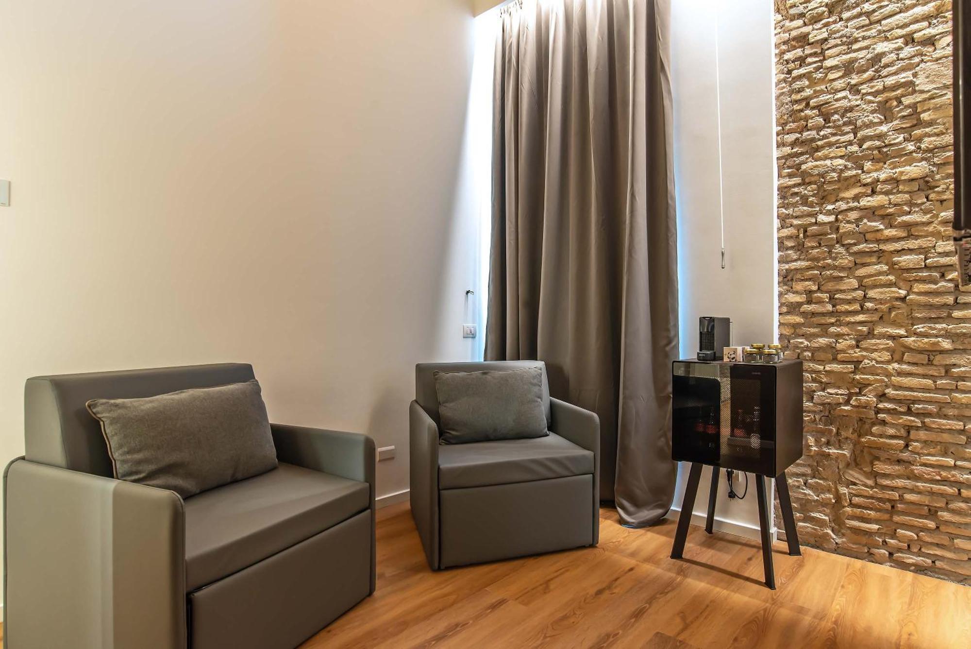 Ora Acanfora Suites Рим Екстериор снимка