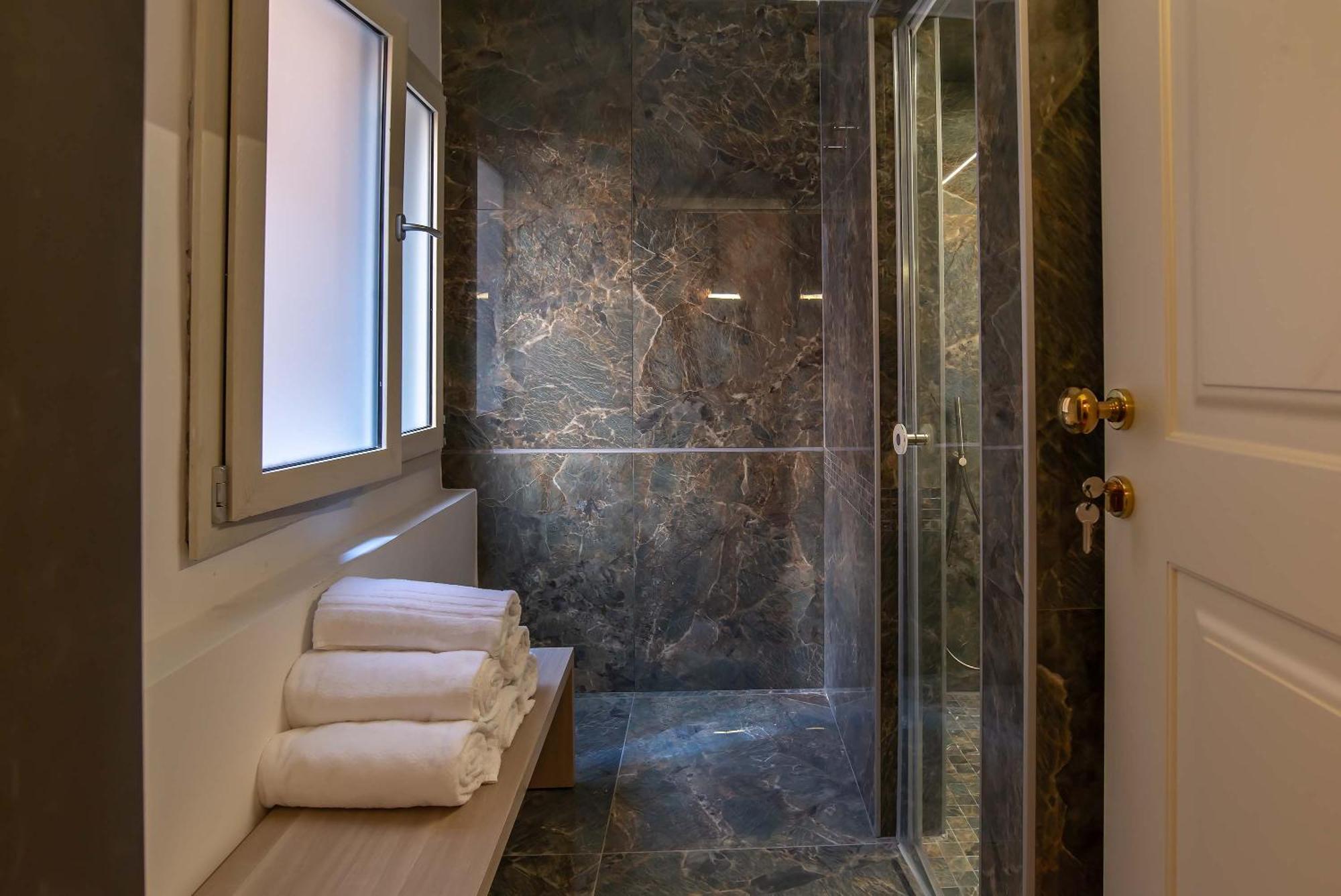 Ora Acanfora Suites Рим Екстериор снимка
