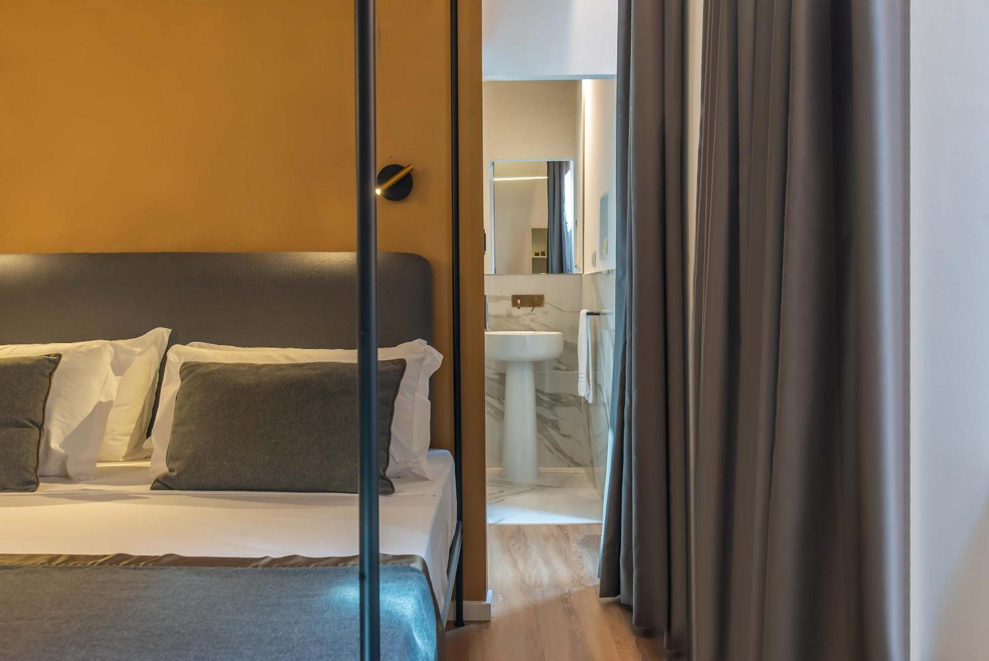 Ora Acanfora Suites Рим Екстериор снимка