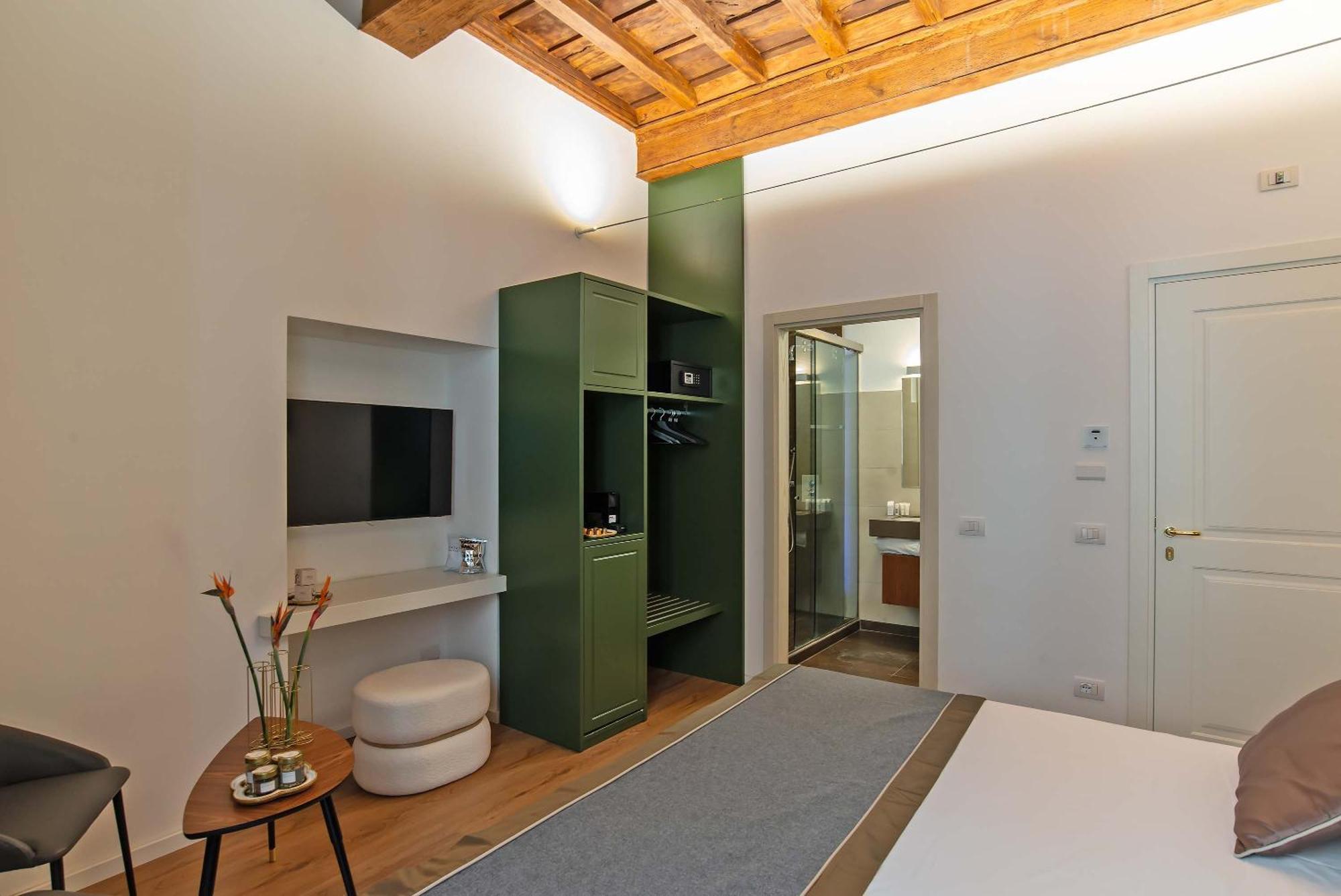 Ora Acanfora Suites Рим Екстериор снимка